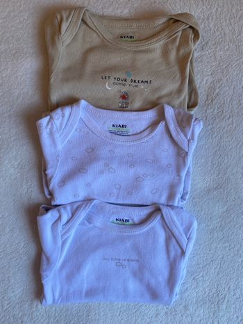 3 bodies manches courtes 6 mois