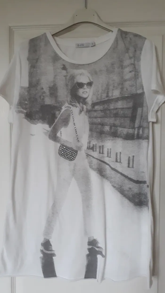 Tee shirt avec strass