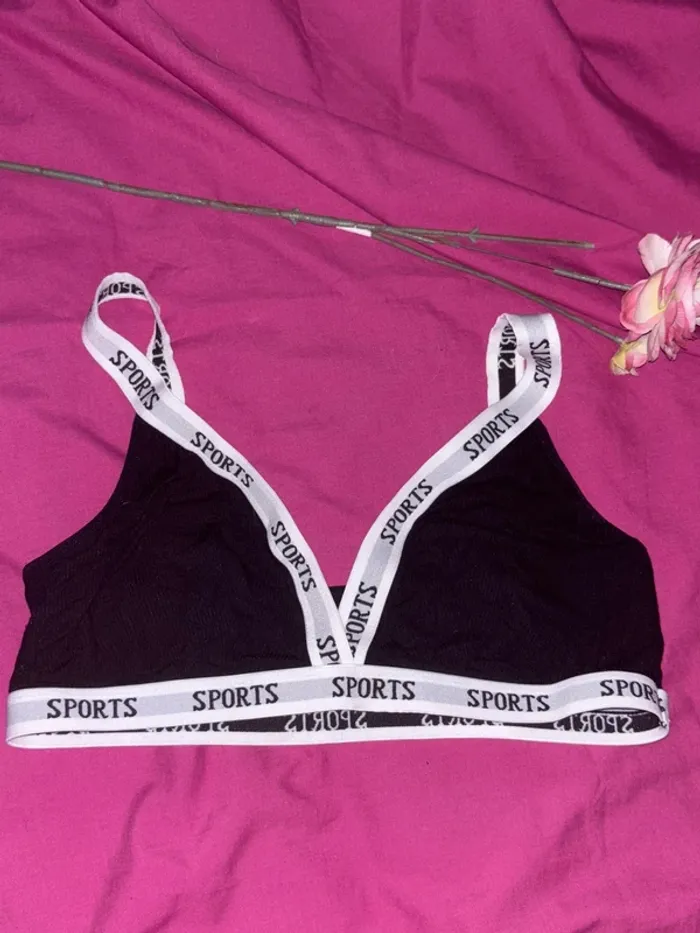 Bralette à lettres - photo numéro 2