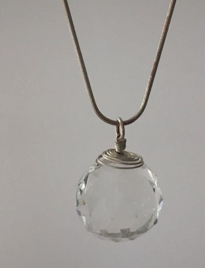 Collier sautoir gros pendentif transparent - photo numéro 3