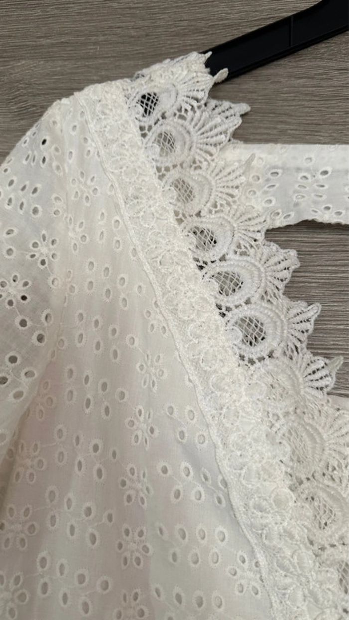 Superbe robe en dentelle doublée - photo numéro 4