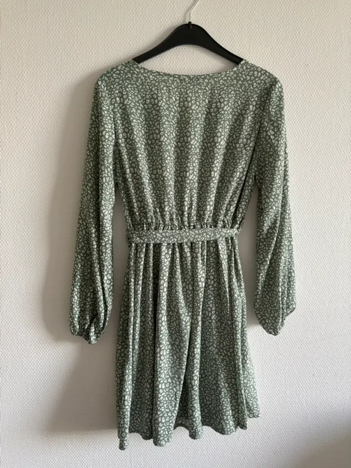 Robe fluide verte sauge - photo numéro 5