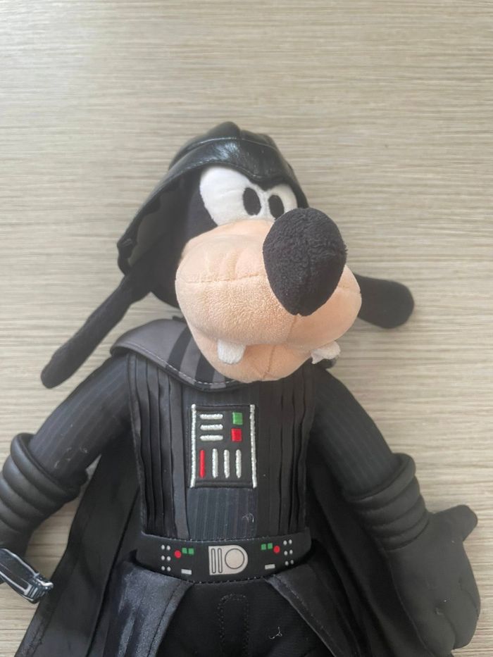 PELUCHE DINGO DARK VADOR STAR WARS 35  CM - photo numéro 6