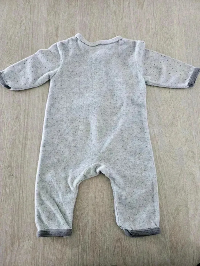 Pyjama une pièce sans pieds + chaussons 6 mois - photo numéro 6
