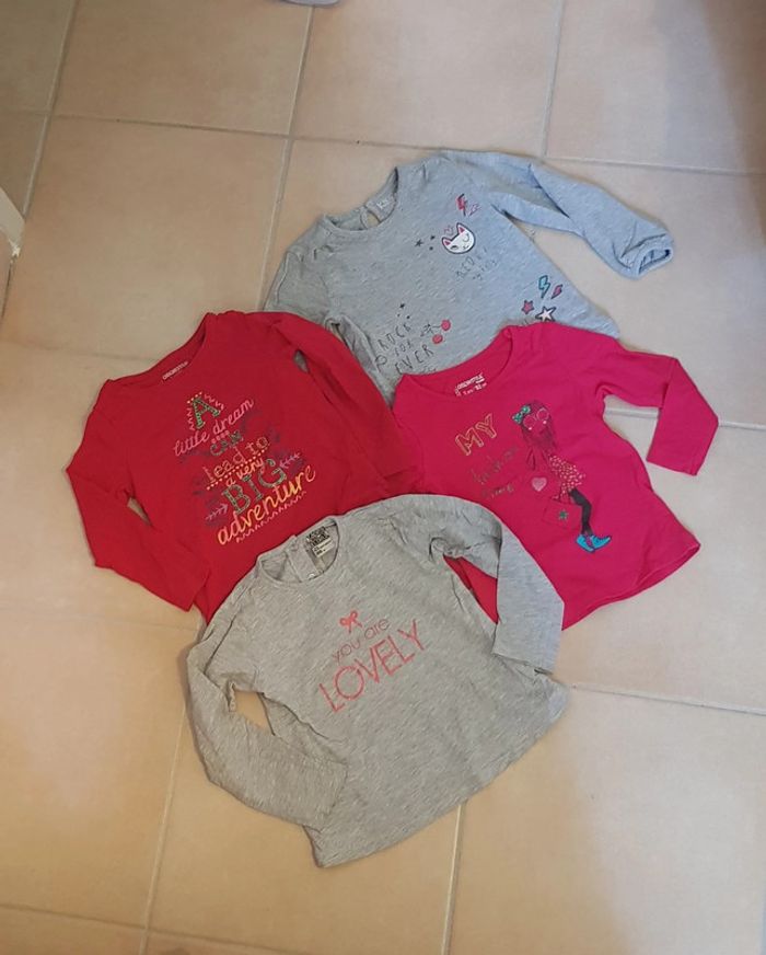 Lot quatre tshirts manches longues 2 ans