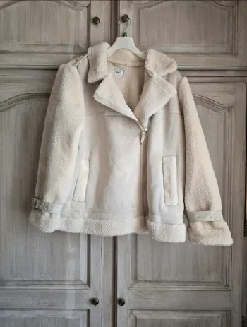 Manteau fouroure sherpa perfecto pimkie taille 42 XL