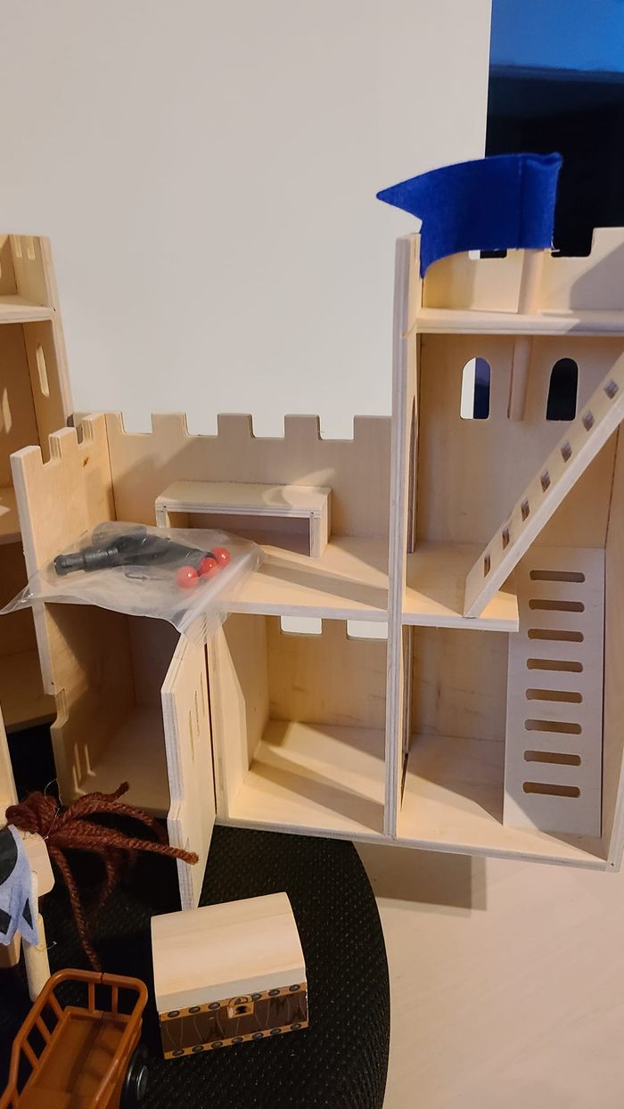 château fort playtive junior avec personnages - photo numéro 7