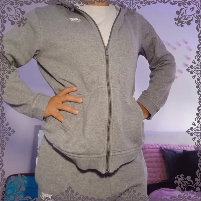 Sweet à capuche gris Nike - photo numéro 2