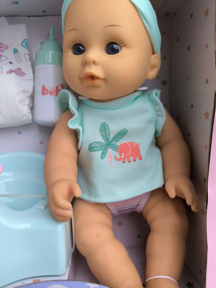 Bébé Léa fait pipi One Two Fun - photo numéro 5