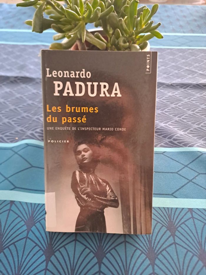 Livre Les Brumes du Passé, Leonardo Padura