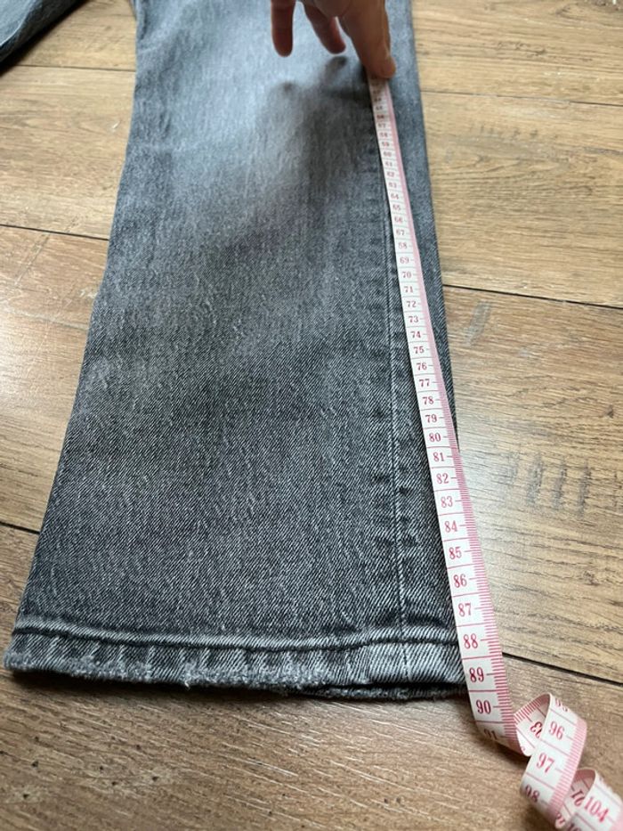 Jeans Lévis gris en parfait état coupe droit 501 W24 L26 - photo numéro 13