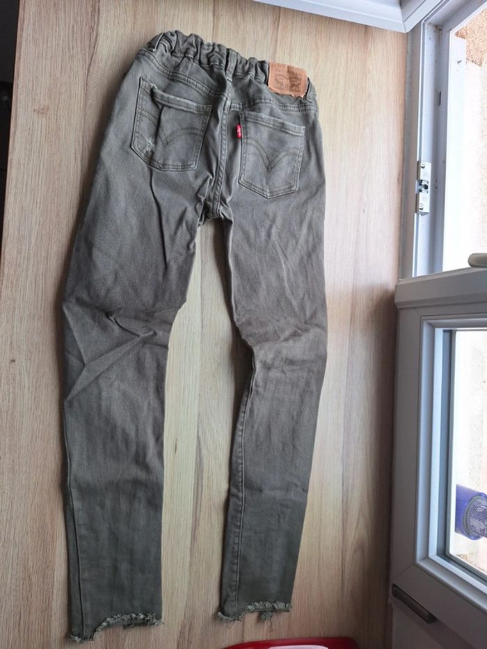 Jeans kaki levi's 10 ans - photo numéro 4