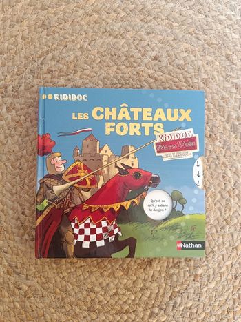 Livre Kididoc les châteaux fort