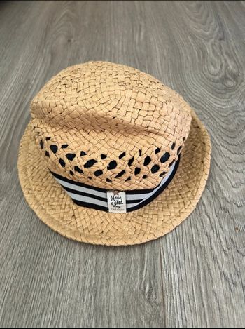 Chapeau 4 ans  51 cm