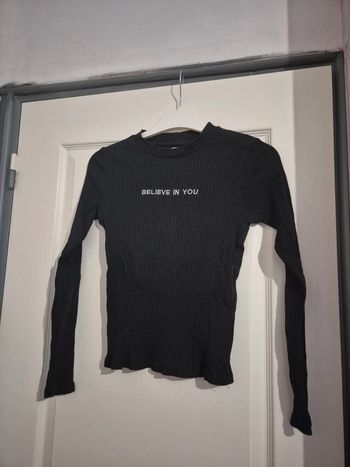 Pull noir