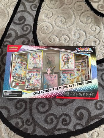 Collection Premium Pokémon Évolutions Prismatiques avec Figurine – Scellée 🔥 