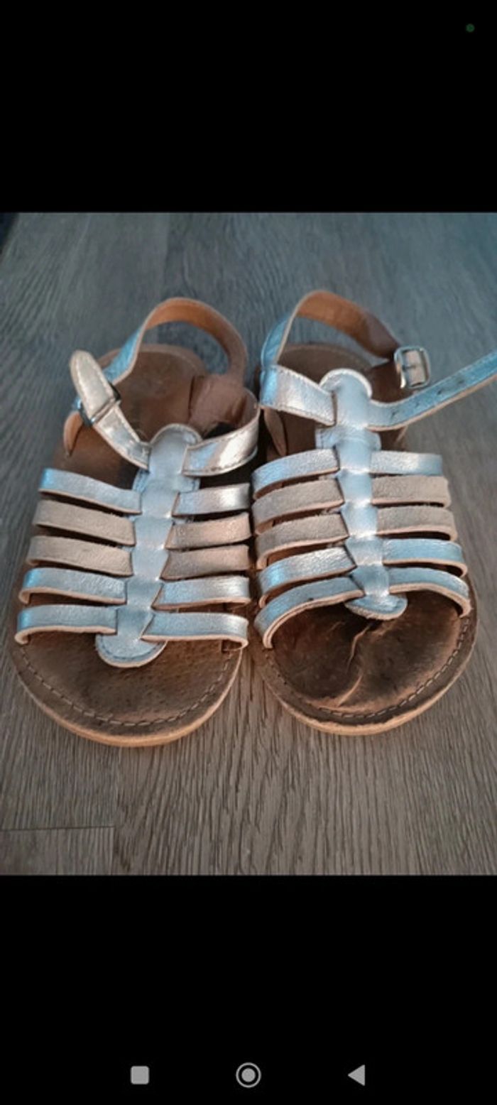 Sandales 31 cuir