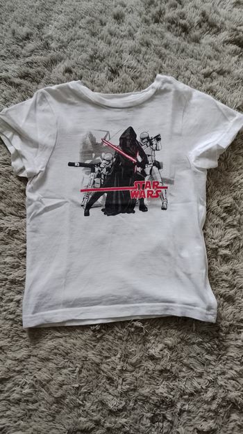 Tee-shirt Stars Wars taille 4 ans