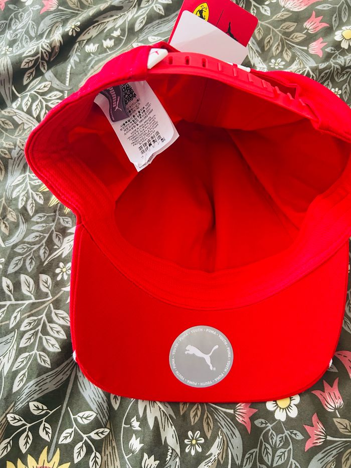 Casquette + Sweat Ferrari - photo numéro 5