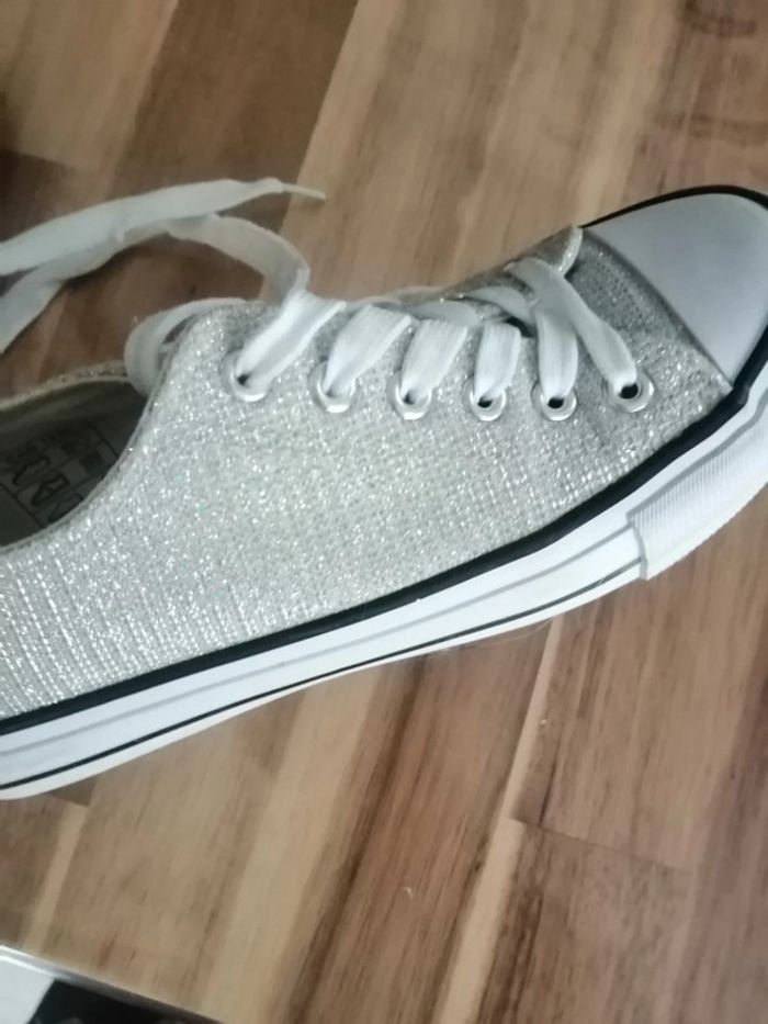 Basket fille - photo numéro 2