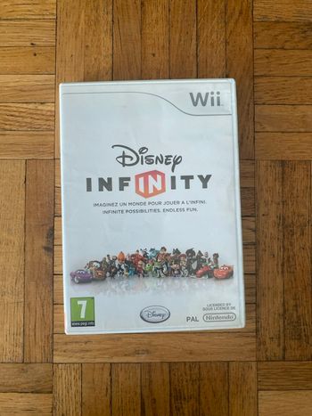 Disney Infinity avec son accessoire de figurines