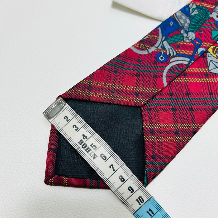 Cravate au motif unique - pigeon facteur tartan rouge - 9,5 cm - Très bon état - photo numéro 7