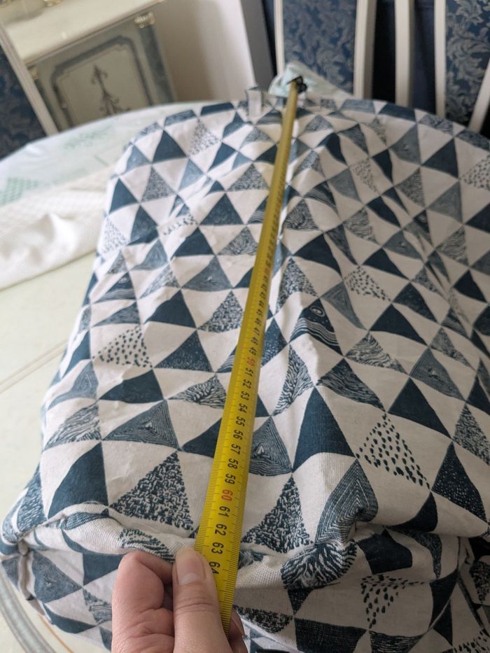 Beau panier à linge grande capacité. Taille 100 litres - photo numéro 3