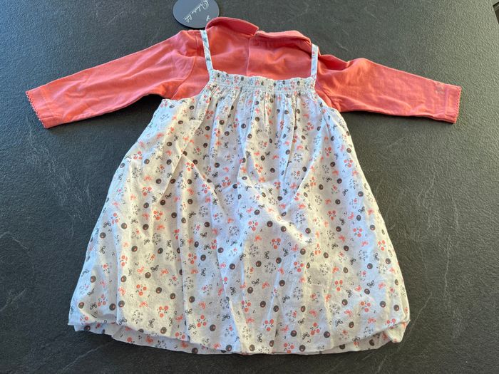 Robe et tee-shirt - photo numéro 7