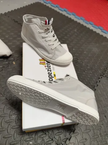 Basket les tropéziennes 36 gris clair neuves