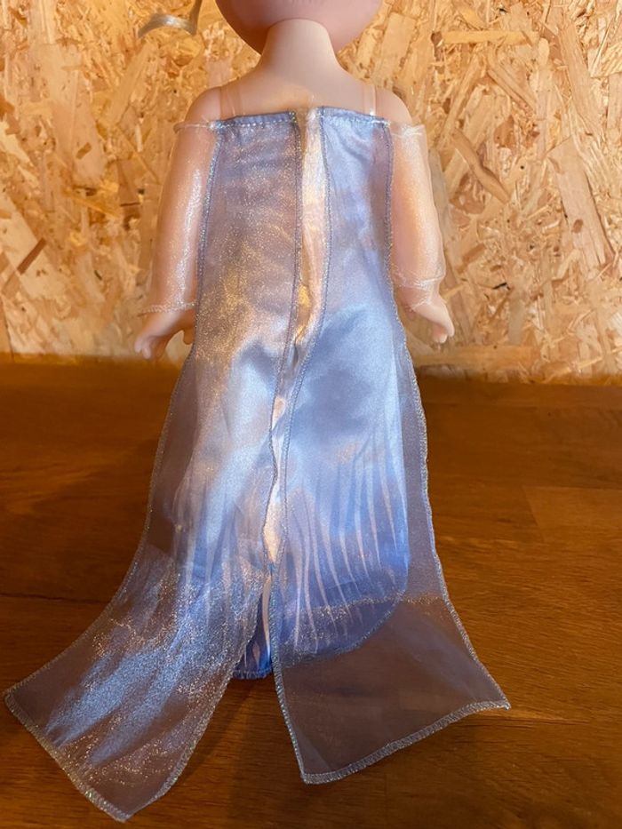 Jolie Poupée Disney Elsa de la Reine des neiges - photo numéro 8