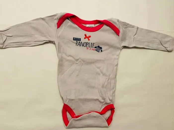 Lot 10 bodies manches longues fille 6 mois - photo numéro 4