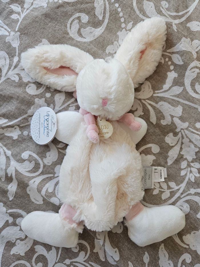 Doudou neuf doudou plat lapin Doudou et compagnie