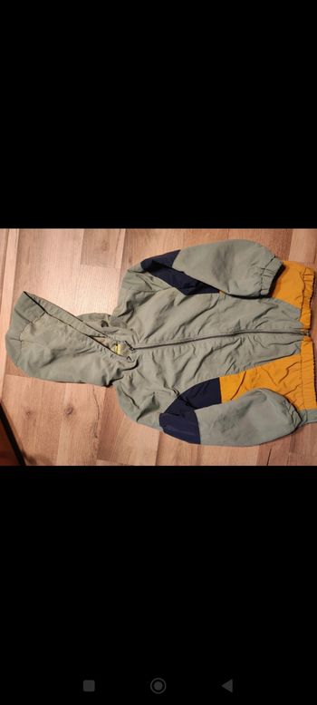 Veste à capuche tape à l'oeil mini aventurier