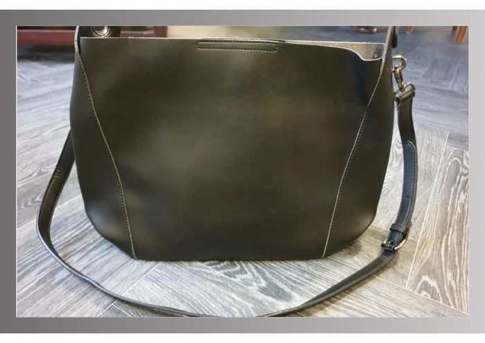 Sac à main Tommasini en cuir noir - photo numéro 2