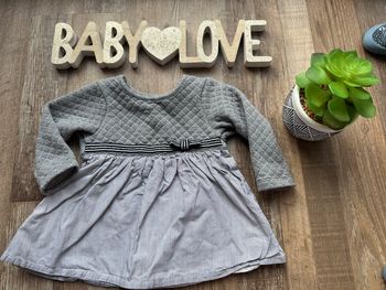 - Robe Orchestra  - 6 mois - Très bon état 