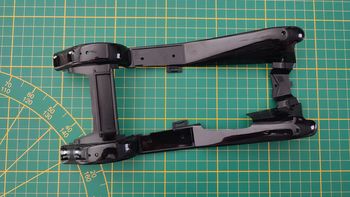 Châssis externe pièce détachée miniature Mercedes Benz SSK 1928 1/18 burago BBurago #B69