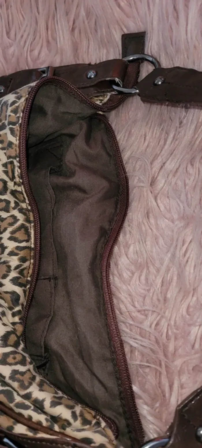 Petit sac léopard 👜 🐆 - photo numéro 2