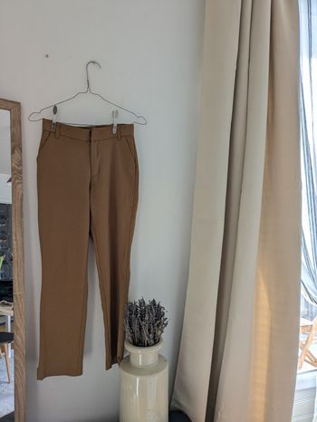 Pantalon tailleur marron Zara