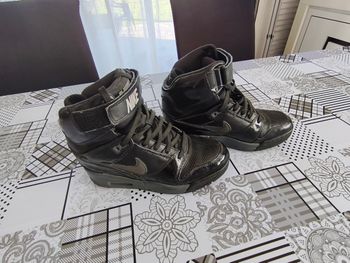 Basket montantes Nike