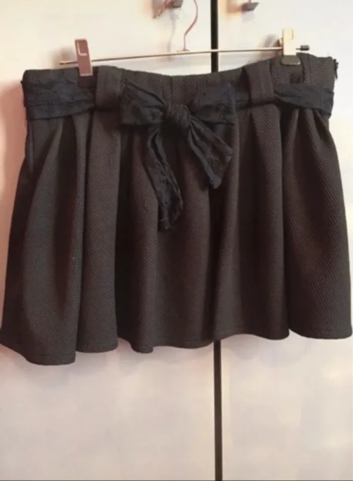 Jupe short patineuse noir - photo numéro 2