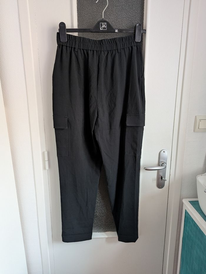 Pantalon cargo noir cache cache taille M 38 - photo numéro 3