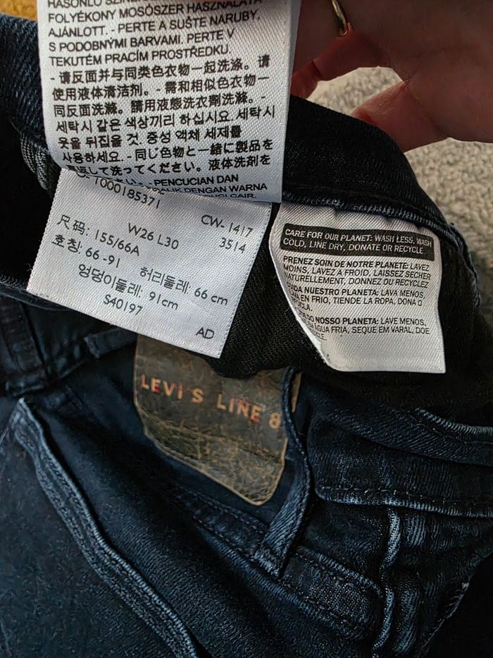 Jean Levi's bleu marine modèle Line8 taille W26L30 - photo numéro 6