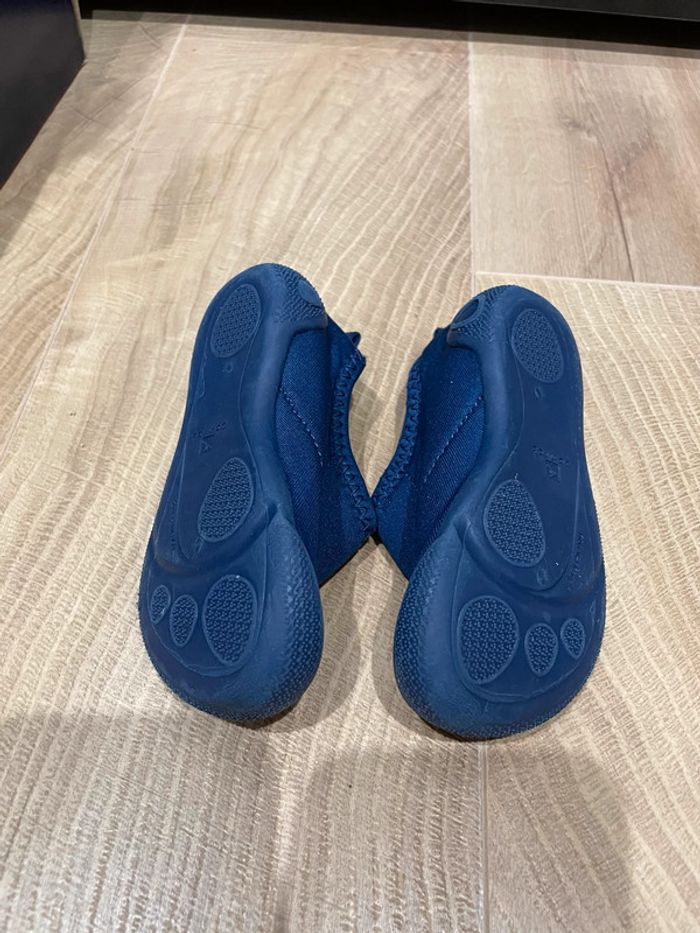 Chaussons bleus t.22 - photo numéro 5