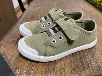 Basket / tennis légères taille 29 La halle