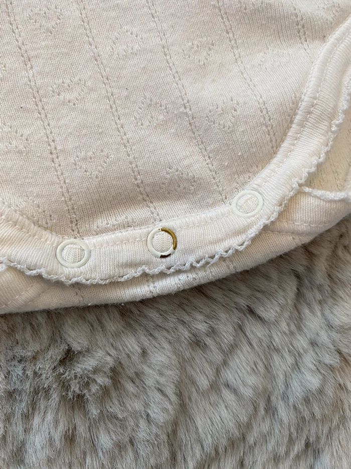 Body 1 an - photo numéro 3