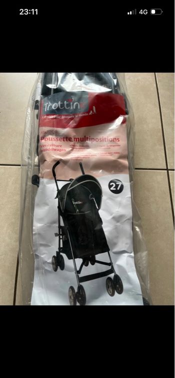 Poussette multipositions trottine neuf 