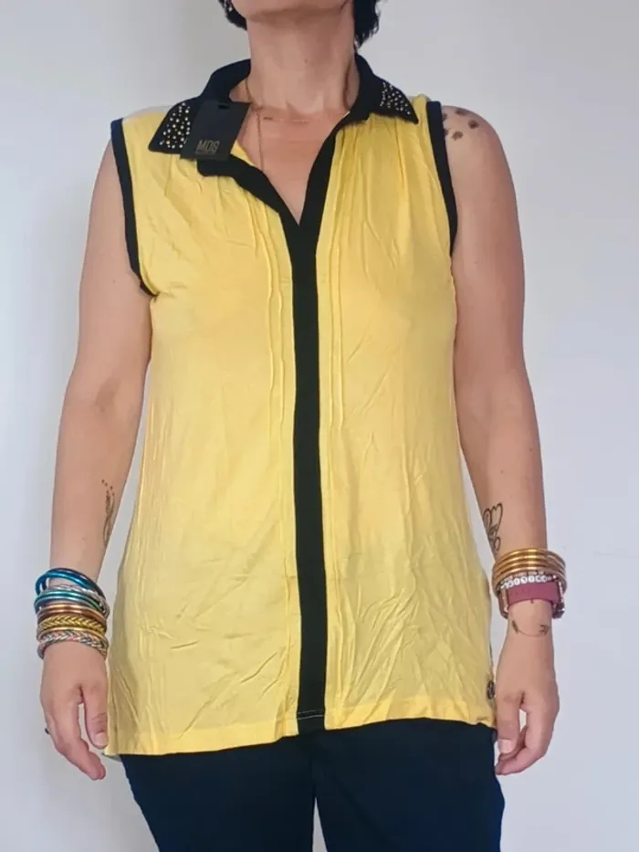 chemise sans manche semi transparente jaune et motif XXL