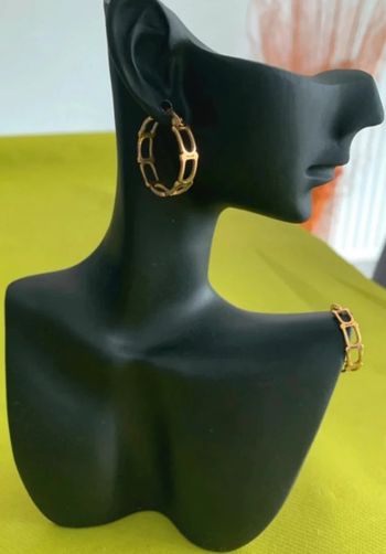 Boucles d’oreilles créoles dorées géométriques en acier inoxydable 22 mm