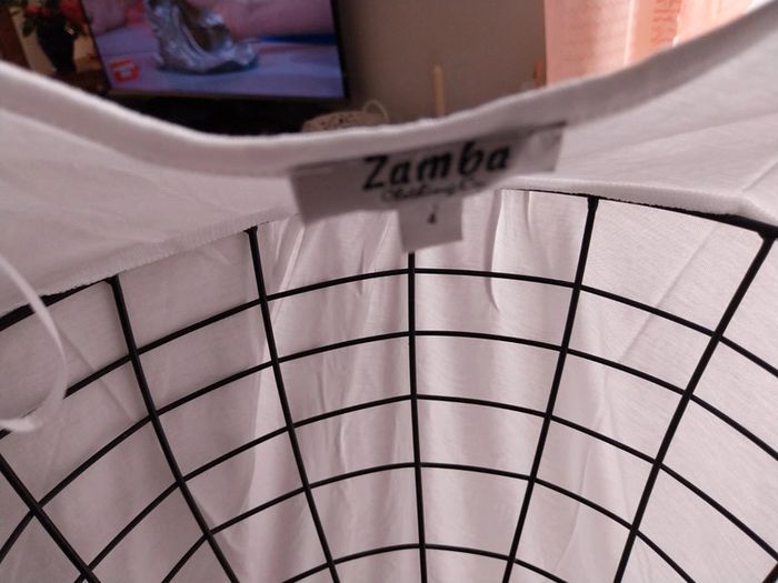Tee-shirt brodé - photo numéro 4