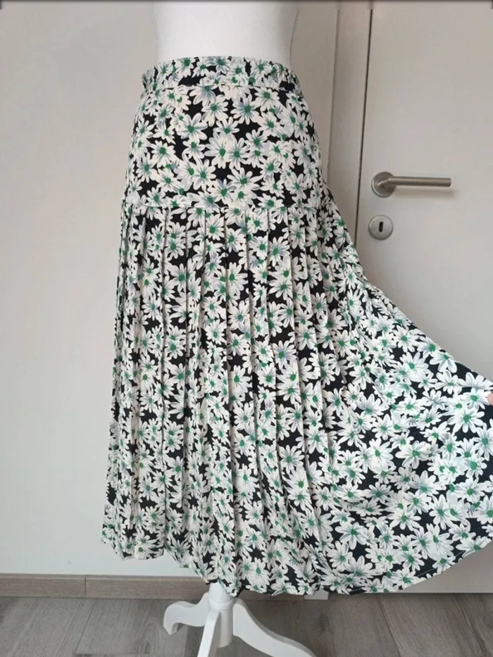 🌼 Jupe plissée fleurie vintage retro – Taille 42